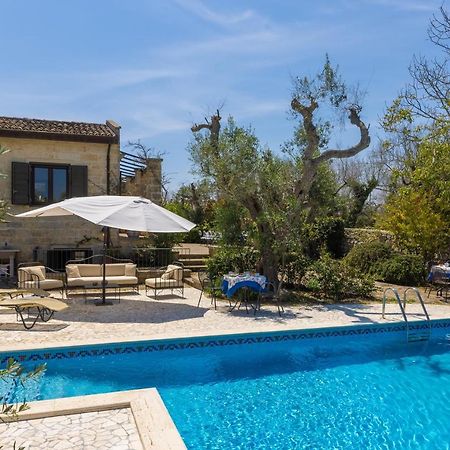 Casa Ulmi Con Piscina Panzió Uggiano la Chiesa Kültér fotó